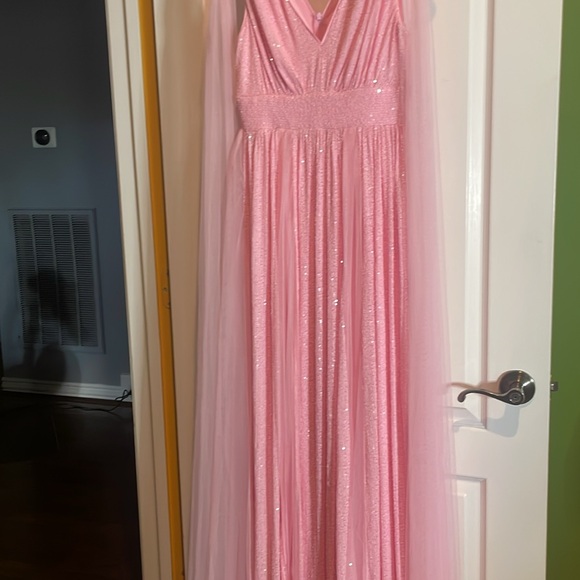 Elegant Pink Gown with Tulle Overlay NWT - Picture 4 of 7
